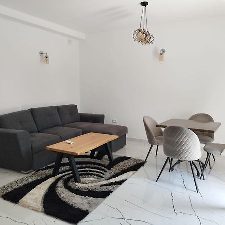 Apartmani Srdanovic Tivat Zewnętrze zdjęcie