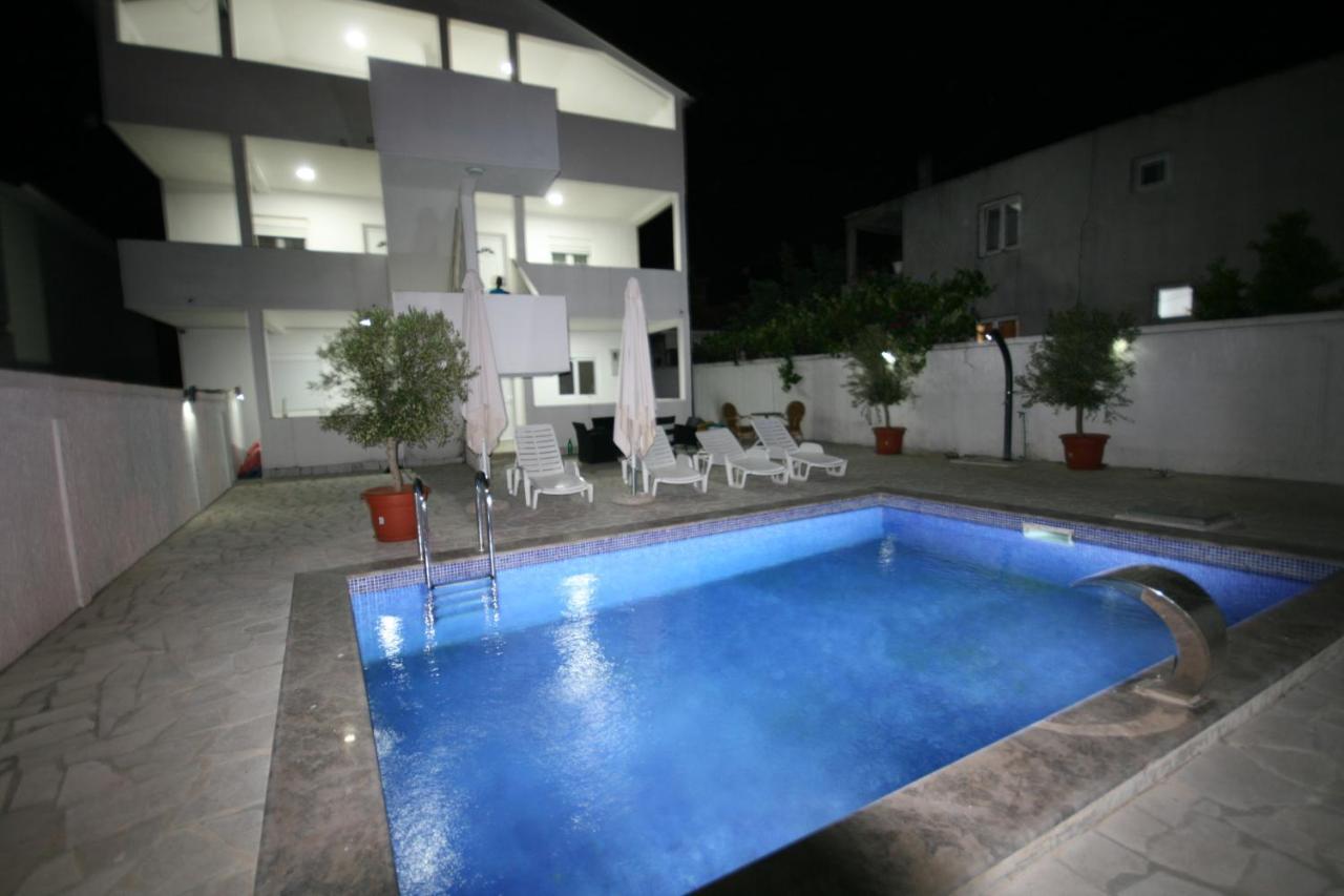 Apartmani Srdanovic Tivat Zewnętrze zdjęcie