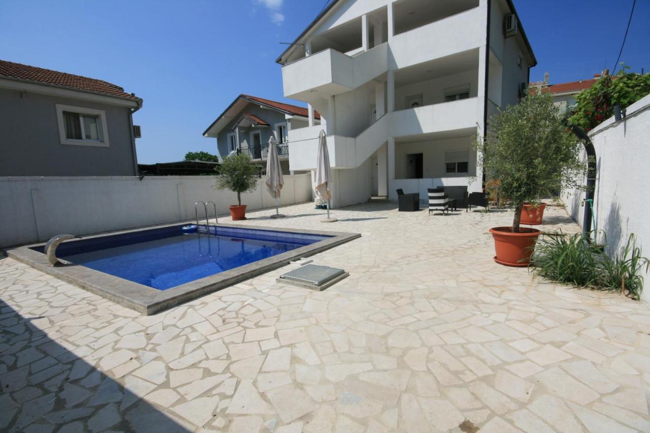 Apartmani Srdanovic Tivat Zewnętrze zdjęcie