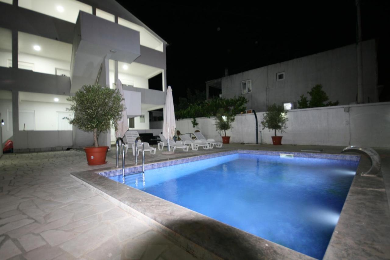 Apartmani Srdanovic Tivat Zewnętrze zdjęcie