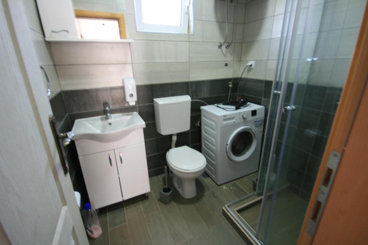 Apartmani Srdanovic Tivat Zewnętrze zdjęcie