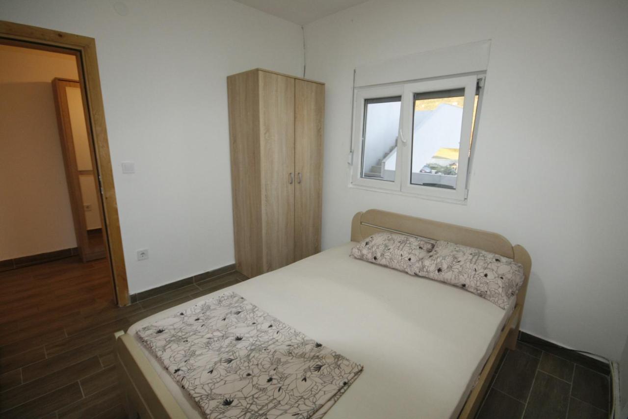 Apartmani Srdanovic Tivat Zewnętrze zdjęcie