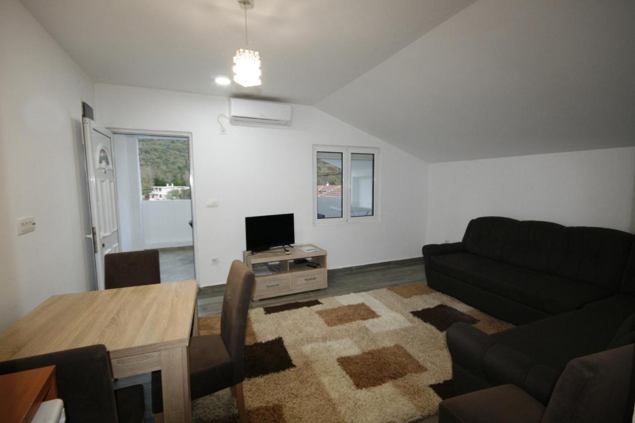 Apartmani Srdanovic Tivat Zewnętrze zdjęcie