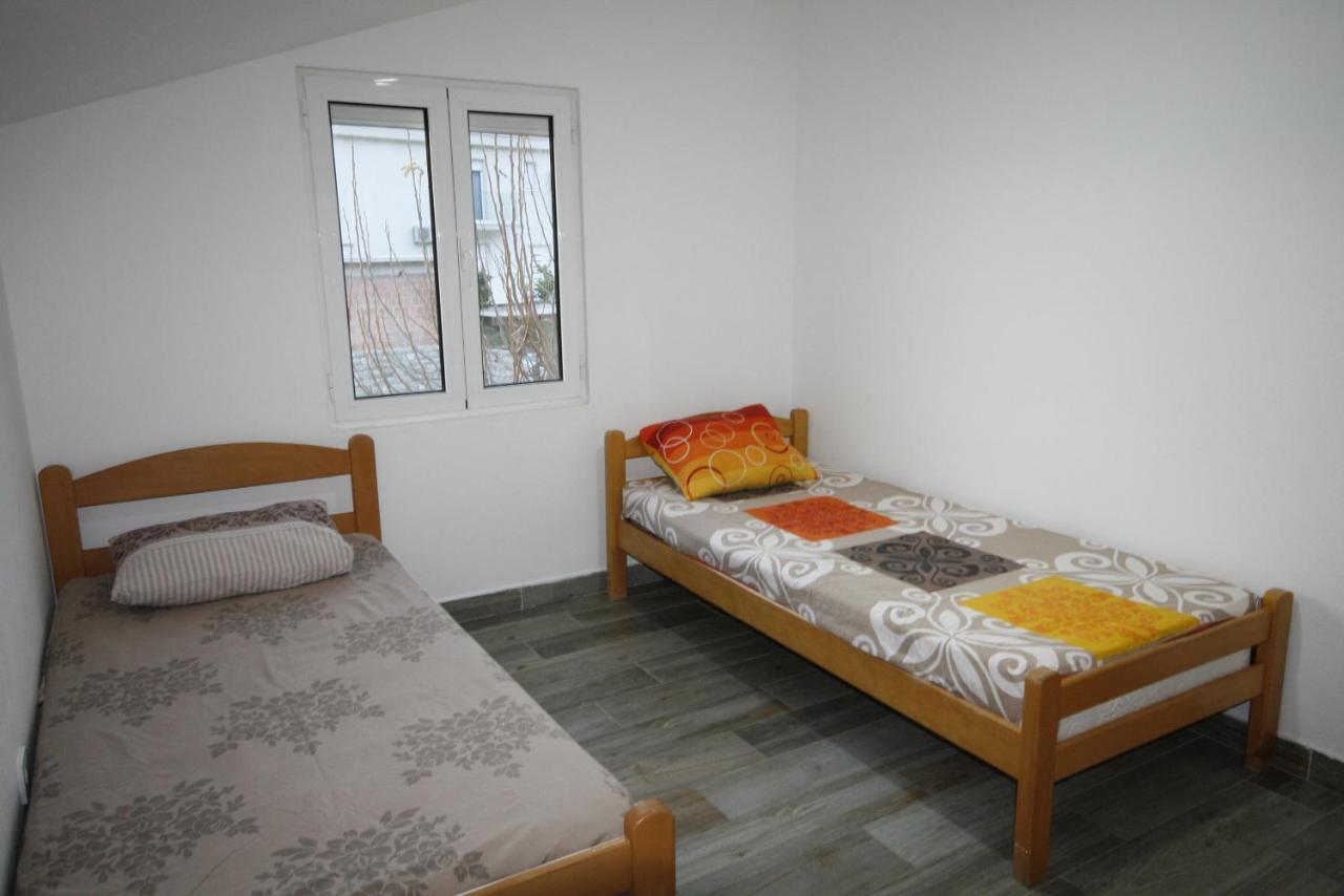 Apartmani Srdanovic Tivat Zewnętrze zdjęcie