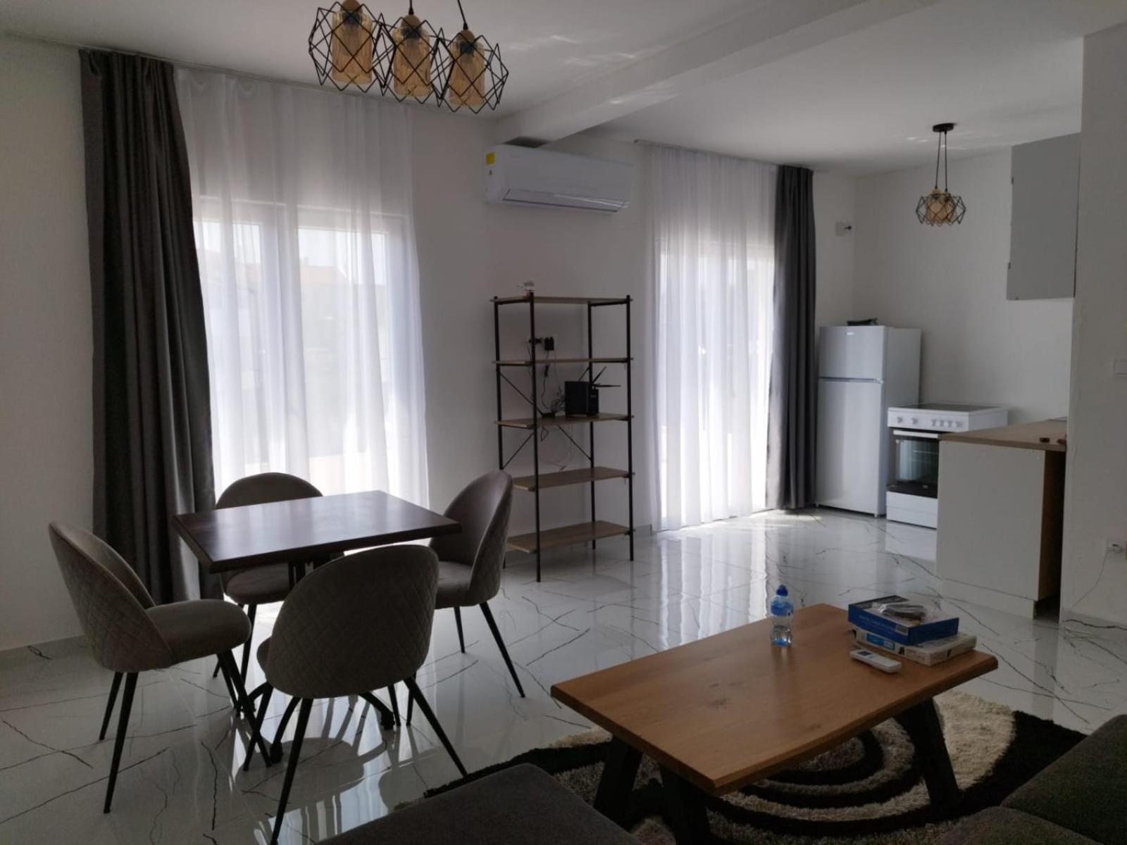Apartmani Srdanovic Tivat Zewnętrze zdjęcie